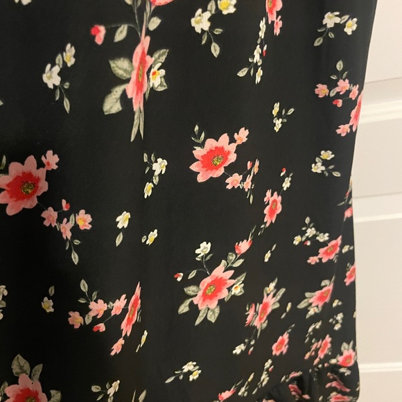 Streetwear Society Black Floral Dress - Picture 4 of 6